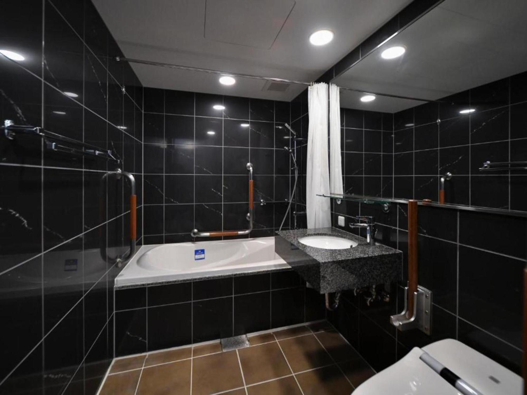Apa Hotel Shimbashi Onarimon Токио Екстериор снимка